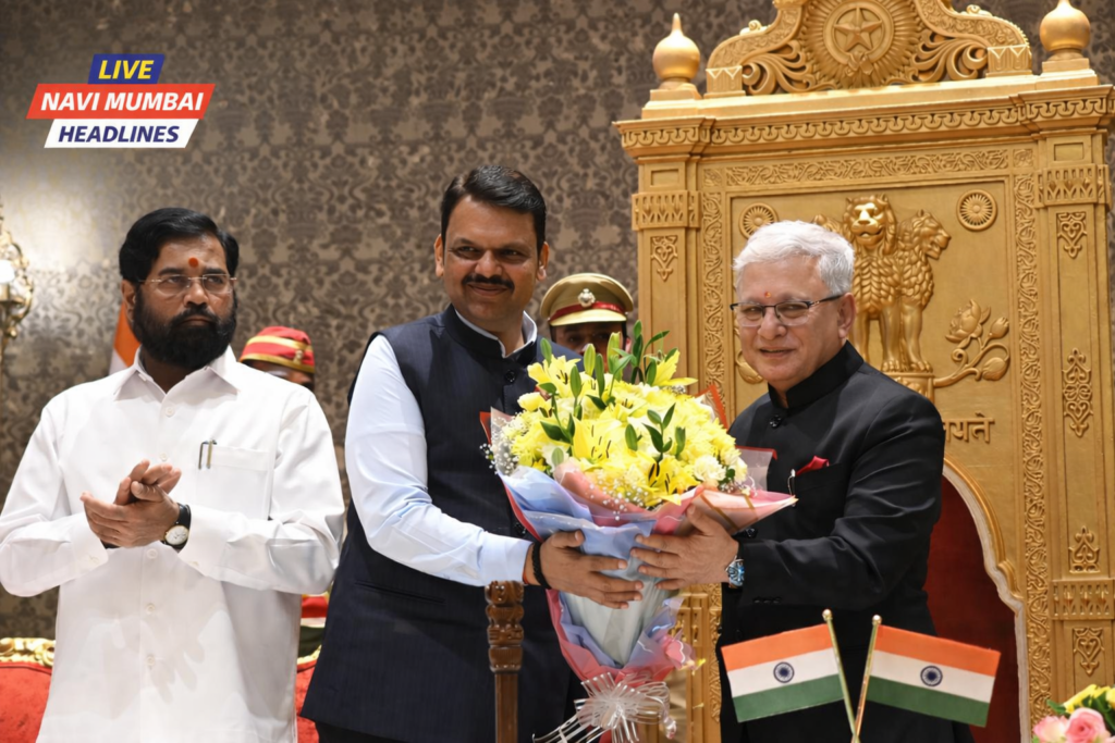 राजभवन मुंबई येथे देवेंद्र फडणवीस यांनी राज्यपाल जिष्णू देव वर्मा यांचा पुष्पगुच्छ देऊन सत्कार केला